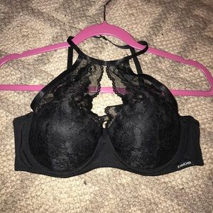 Black bra, Bebe